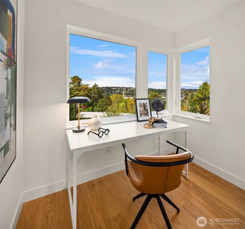 Property photo for 530 W Barrett Street, Seattle photo 15