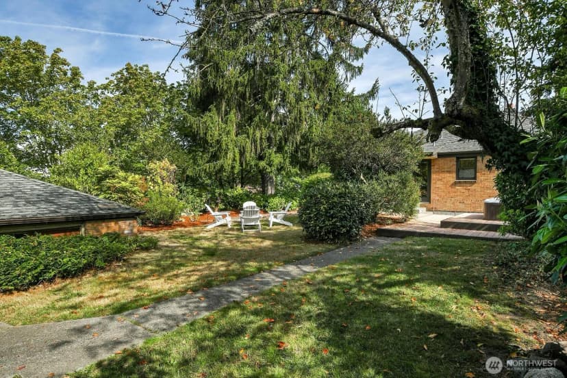 Property photo for 4201 51st Avenue S, Seattle photo 28