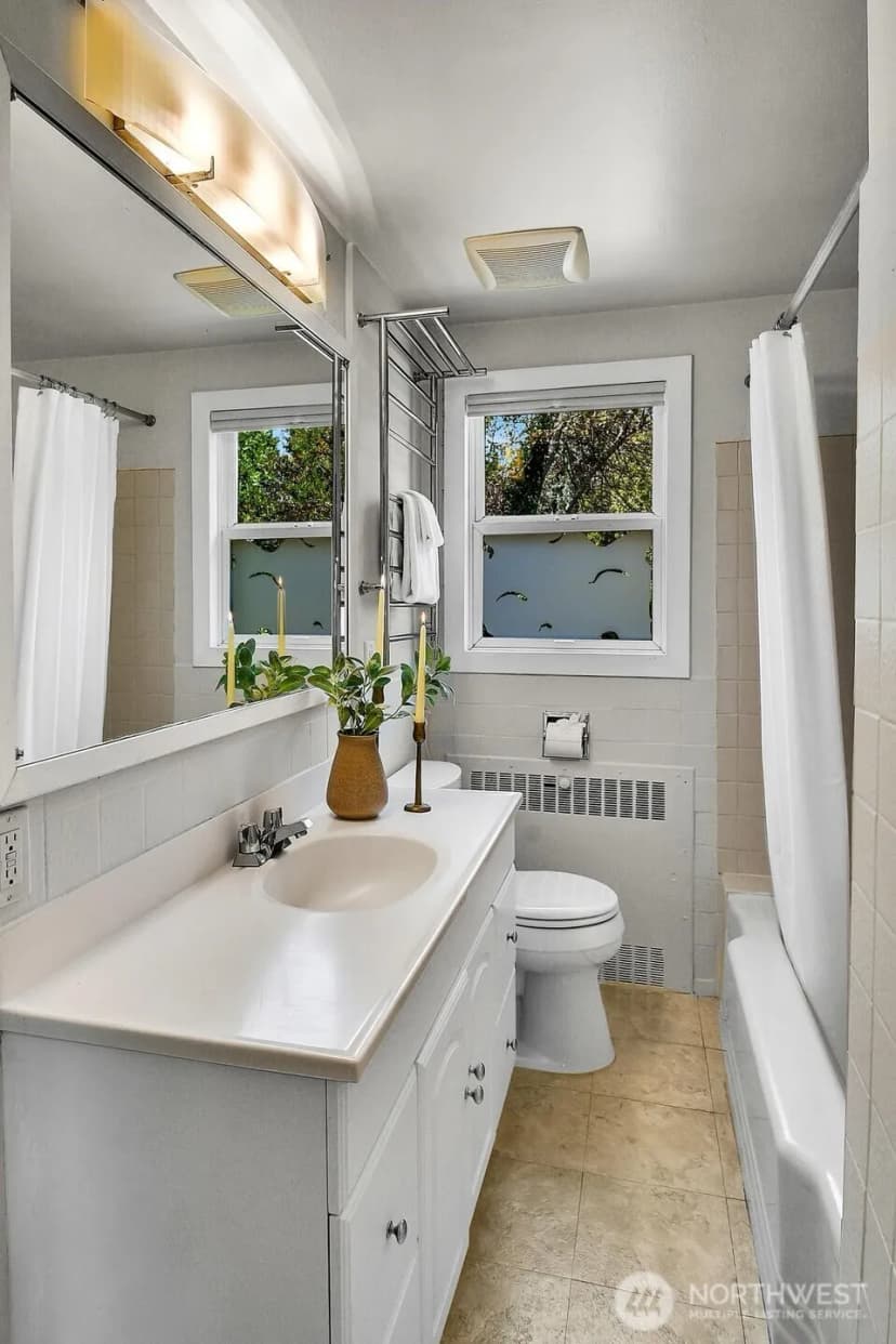 Property photo for 4201 51st Avenue S, Seattle photo 18