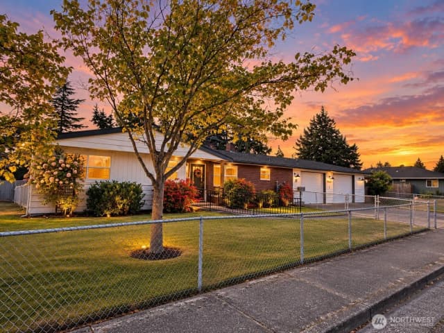 Property photo for 2716 5th Street, Everett photo 2