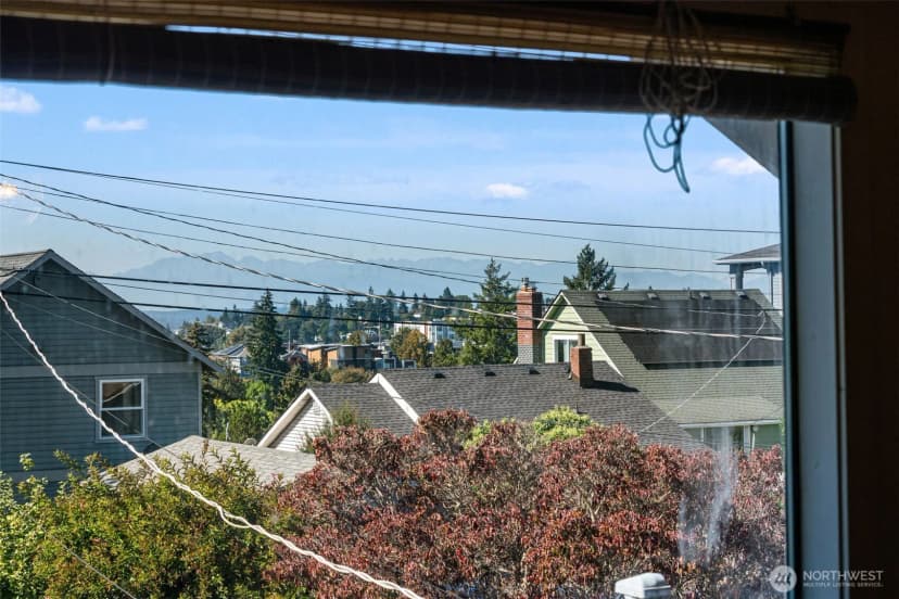 Property photo for 5021 36th Avenue Sw, Seattle photo 25
