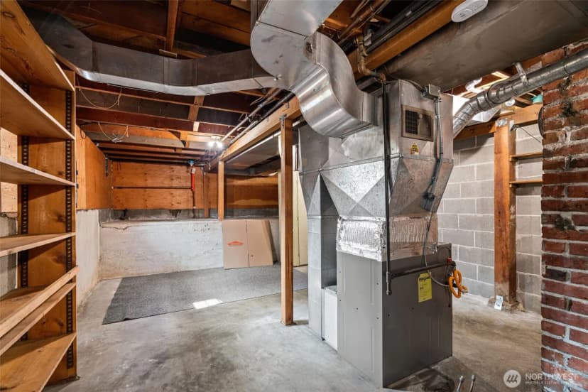 Property photo for 5021 36th Avenue Sw, Seattle photo 23
