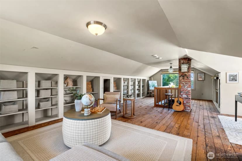 Property photo for 5021 36th Avenue Sw, Seattle photo 16