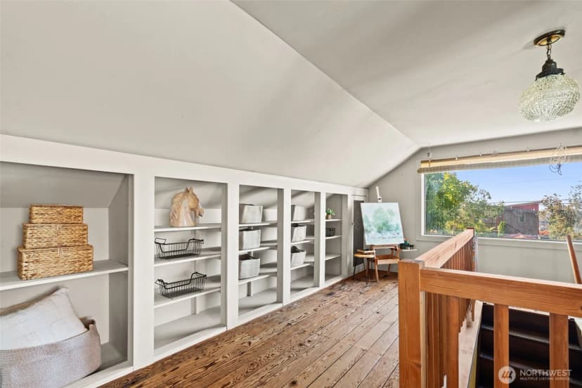 Property photo for 5021 36th Avenue Sw, Seattle photo 19