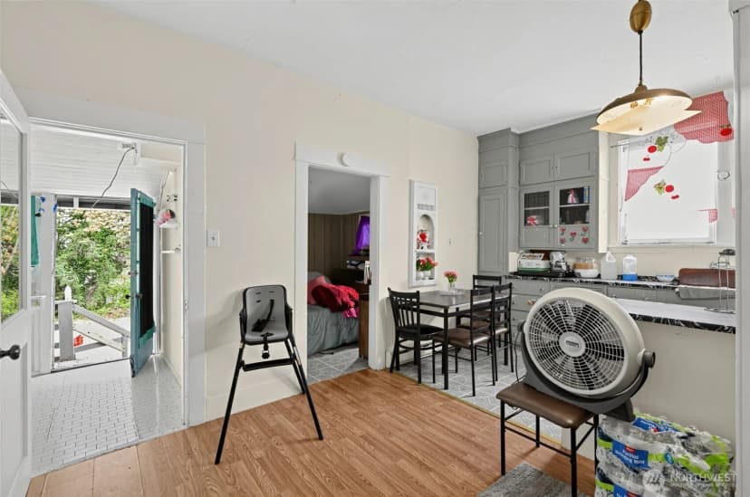 Property photo for 1503 Davis Avenue S, Renton photo 23