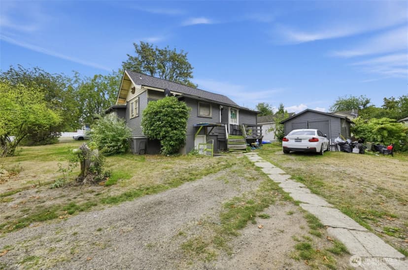 Property photo for 1503 Davis Avenue S, Renton photo 3