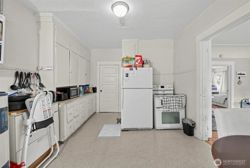 Property photo for 1503 Davis Avenue S, Renton photo 12