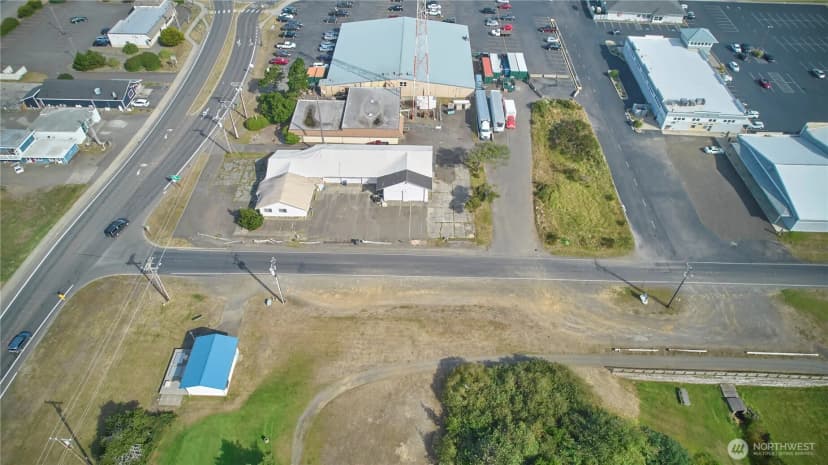 Property photo for 676 Point Brown Avenue Ne, Ocean Shores photo 3