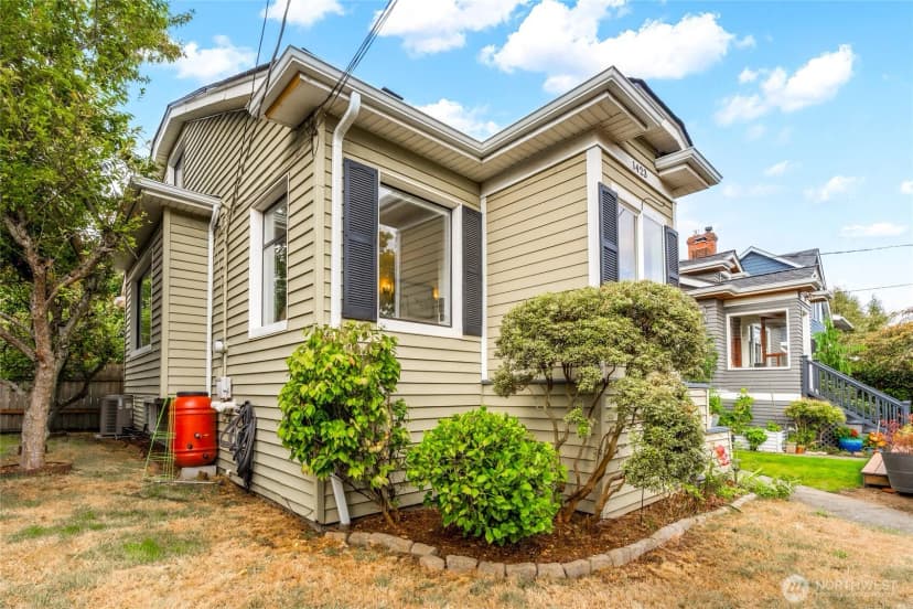 Property photo for 1423 33rd Avenue, Seattle