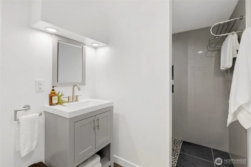 Property photo for 1423 33rd Avenue, Seattle photo 28