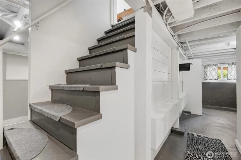 Property photo for 1423 33rd Avenue, Seattle photo 27