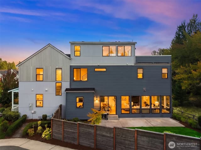 Property photo for 17691 Ne 118th Court, Redmond