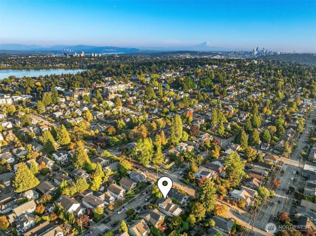 Property photo for 7209 2nd Avenue Nw, Seattle photo 2