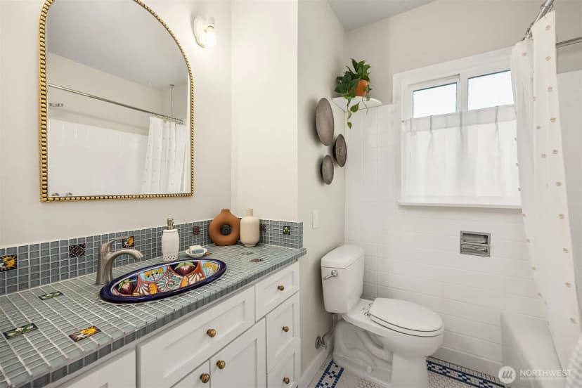 Property photo for 7209 2nd Avenue Nw, Seattle photo 16