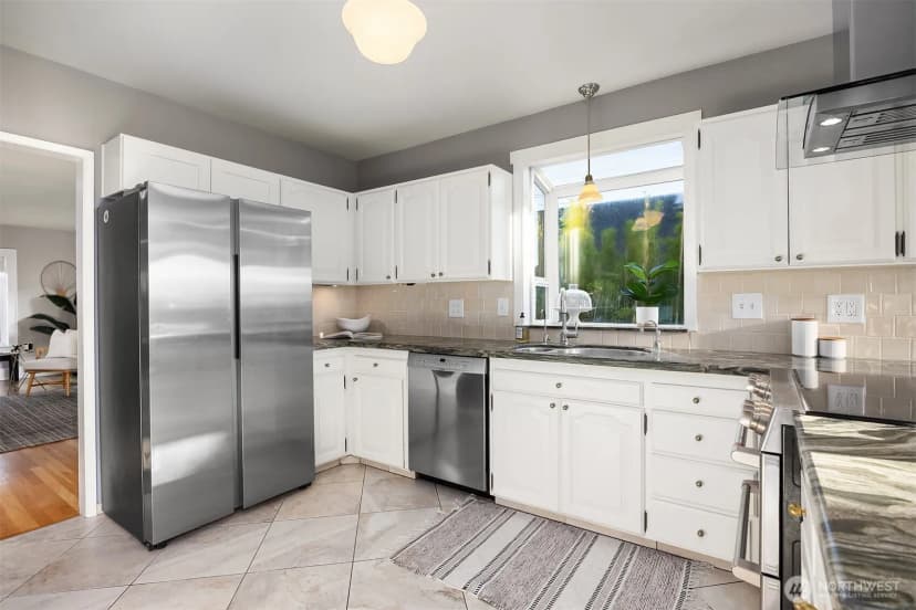 Property photo for 7209 2nd Avenue Nw, Seattle photo 6