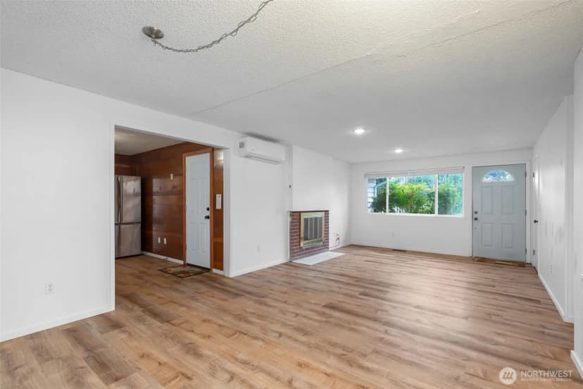 Property photo for 16458 Ne 17th Place, Bellevue photo 9