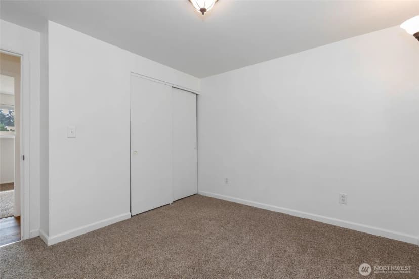 Property photo for 16458 Ne 17th Place, Bellevue photo 30
