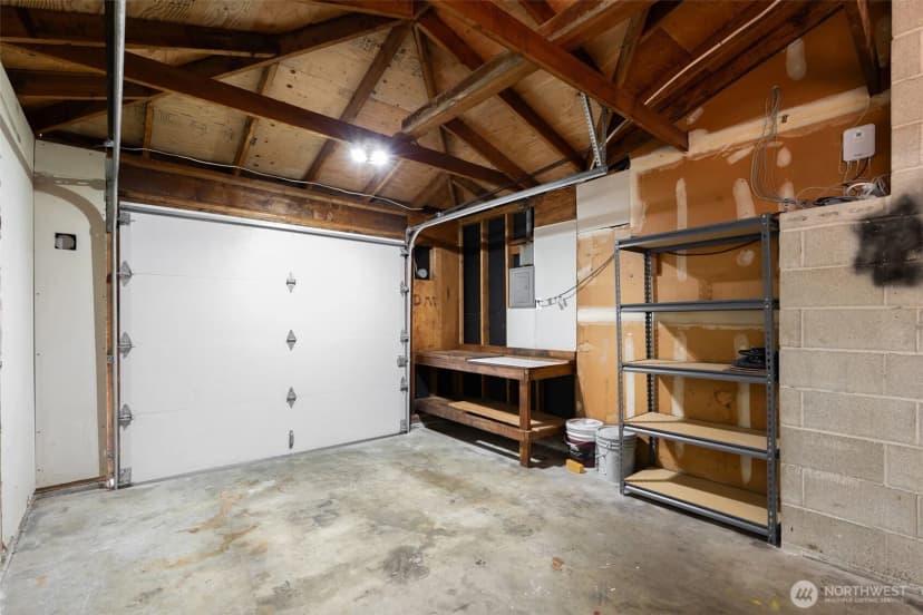 Property photo for 16458 Ne 17th Place, Bellevue photo 35