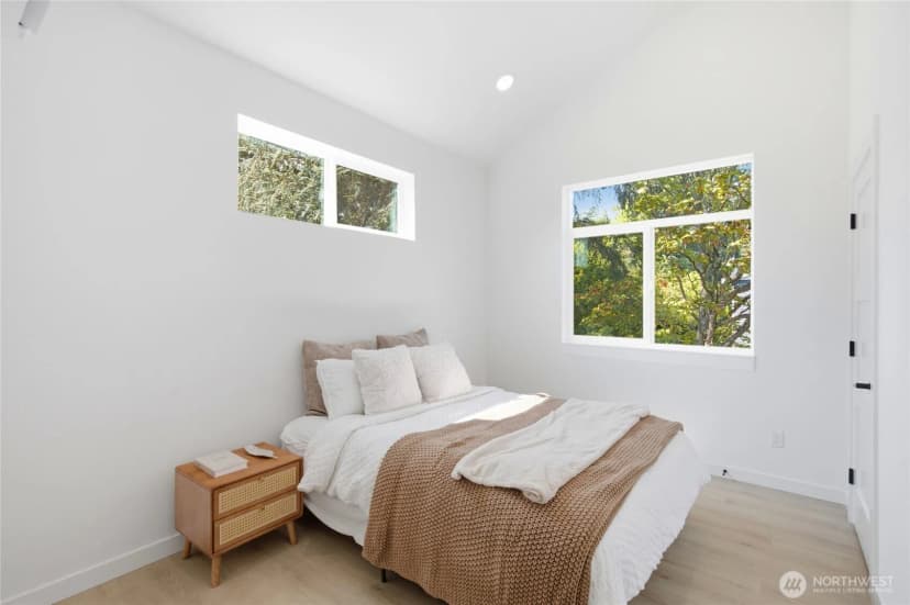 Property photo for 5718 Ne 65th Street, Seattle photo 18