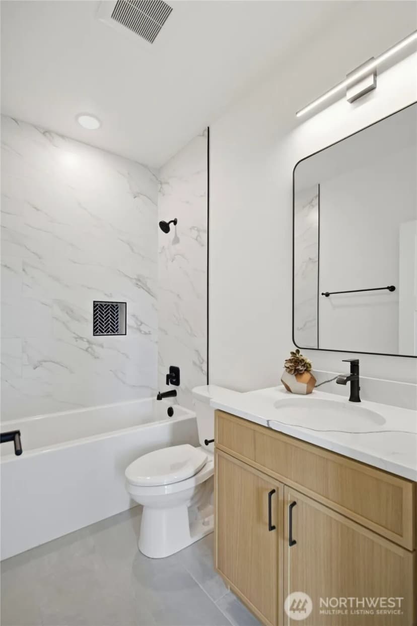 Property photo for 5718 Ne 65th Street, Seattle photo 16