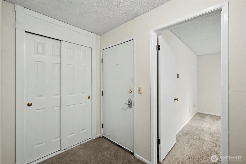 Property photo for 17431 Ambaum Blvd S ##d15, Burien photo 22