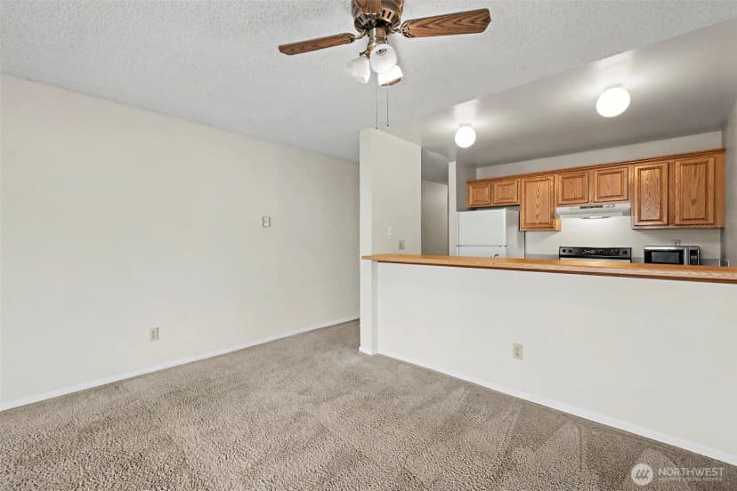 Property photo for 17431 Ambaum Blvd S ##d15, Burien photo 12