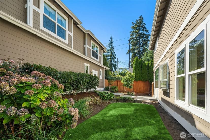 Property photo for 605 11th Avenue, Kirkland photo 32