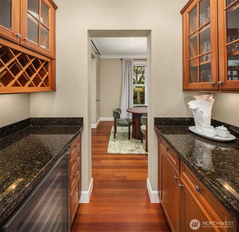 Property photo for 605 11th Avenue, Kirkland photo 6