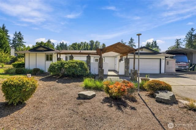 Property photo for 9422 144th Street E, Puyallup photo 2