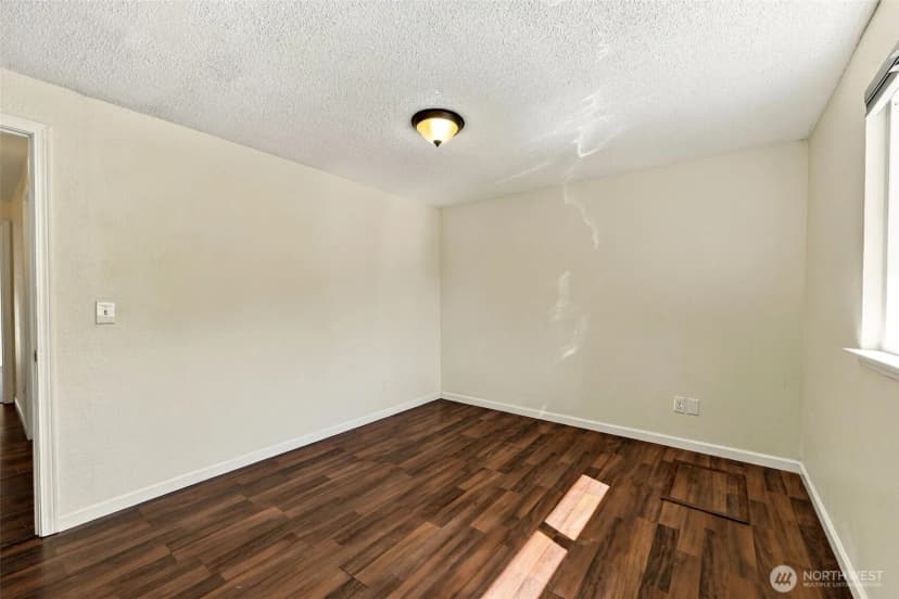 Property photo for 9422 144th Street E, Puyallup photo 17