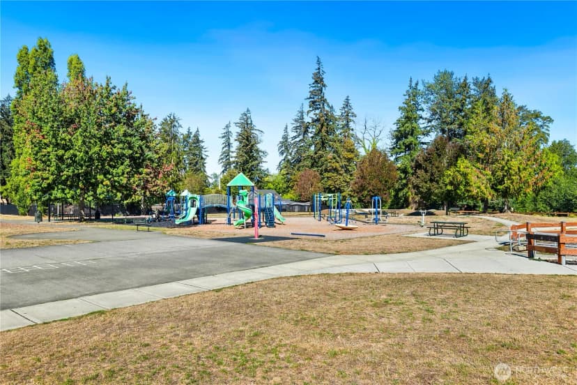 Property photo for 5205 Solberg Drive Sw #a, Lakewood photo 32