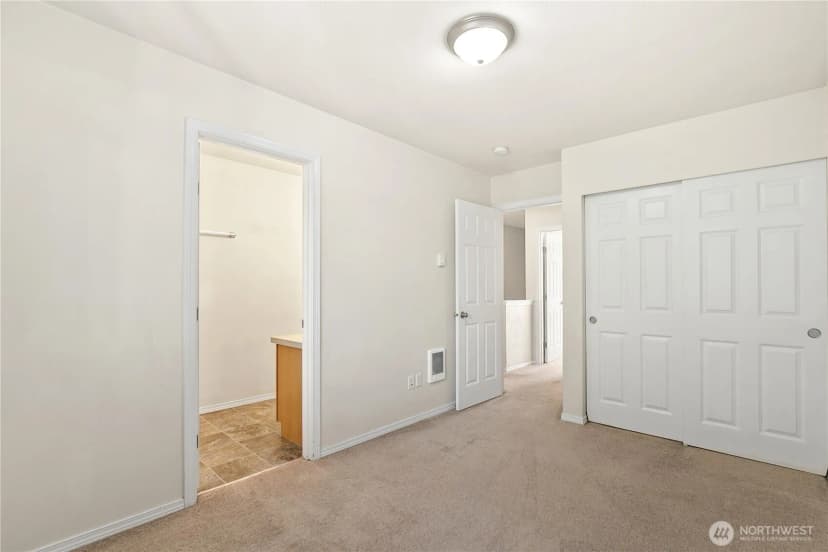 Property photo for 5205 Solberg Drive Sw #a, Lakewood photo 22
