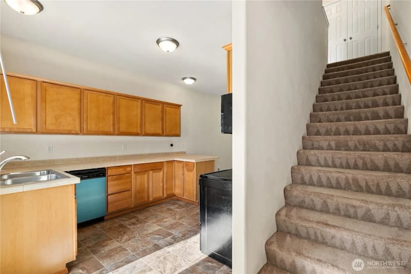 Property photo for 5205 Solberg Drive Sw #a, Lakewood photo 14