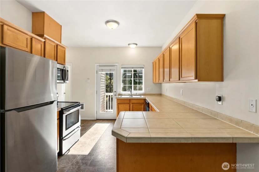 Property photo for 5205 Solberg Drive Sw #a, Lakewood photo 10