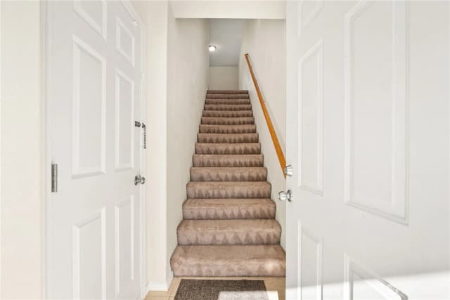 Property photo for 5205 Solberg Drive Sw #a, Lakewood photo 3