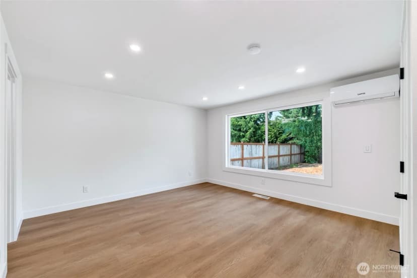 Property photo for 3035 18th Street Se, Auburn photo 15