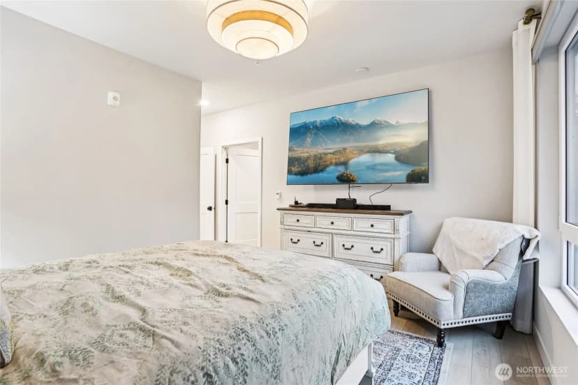 Property photo for 14598 Westminster Way N #102, Shoreline photo 15