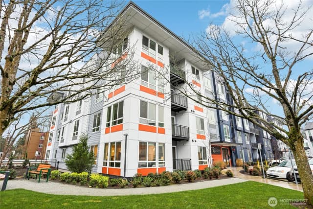 Property photo for 14598 Westminster Way N #102, Shoreline