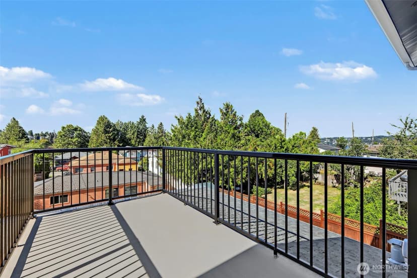 Property photo for 10821 Crestwood Drive S, Seattle photo 29