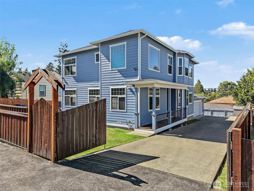Property photo for 10821 Crestwood Drive S, Seattle photo 33