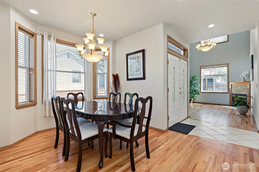 Property photo for 10821 Crestwood Drive S, Seattle photo 5