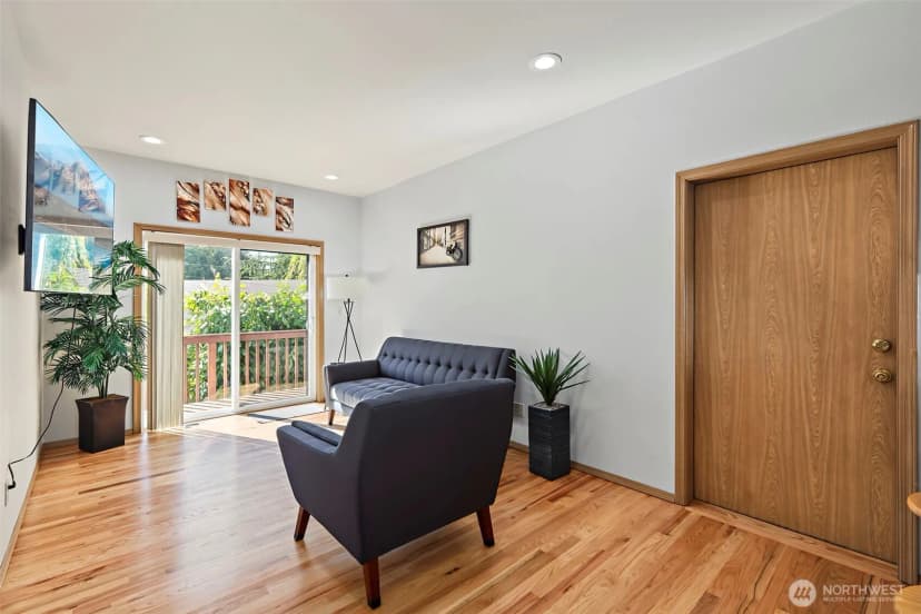 Property photo for 10821 Crestwood Drive S, Seattle photo 9