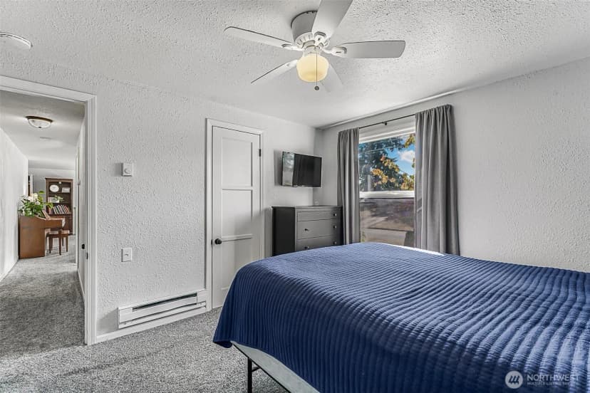Property photo for 8105 Fairway Drive Sw, Lakewood photo 11