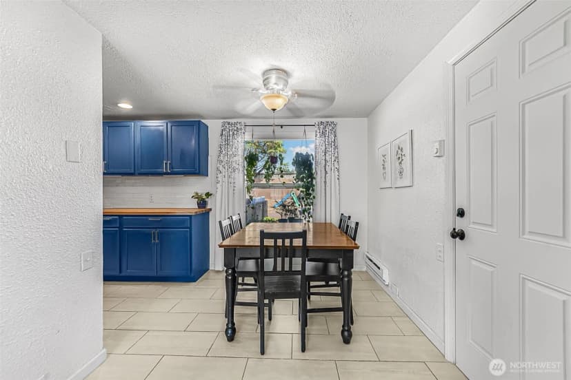 Property photo for 8105 Fairway Drive Sw, Lakewood photo 5