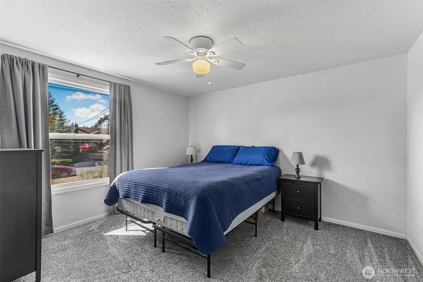 Property photo for 8105 Fairway Drive Sw, Lakewood photo 10