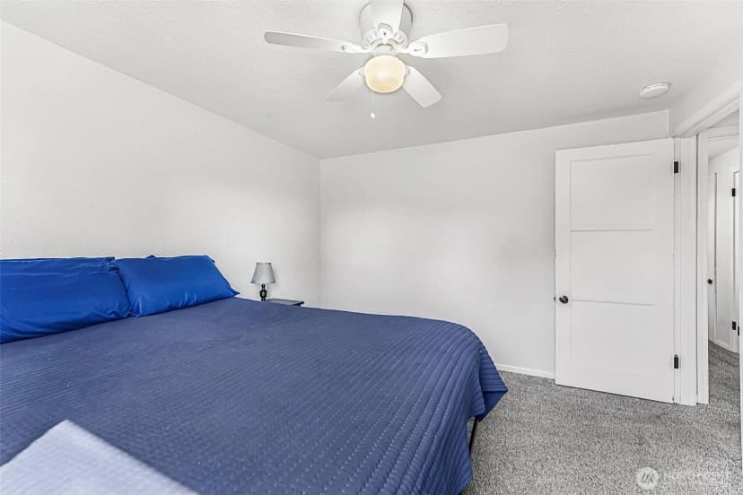 Property photo for 8105 Fairway Drive Sw, Lakewood photo 12
