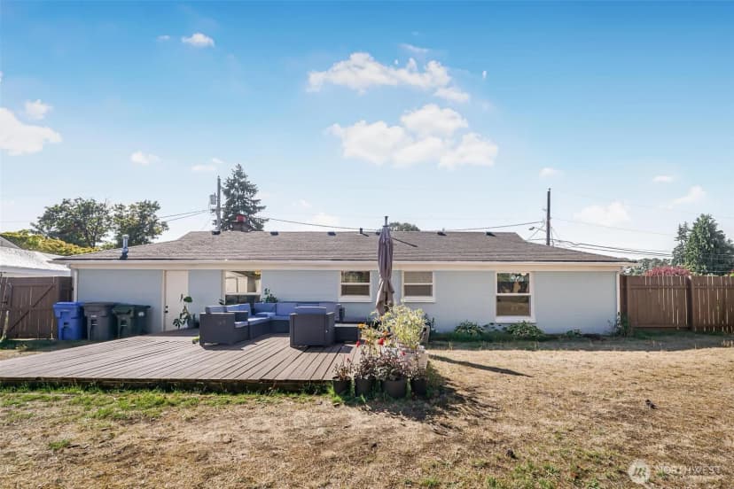 Property photo for 8105 Fairway Drive Sw, Lakewood photo 22