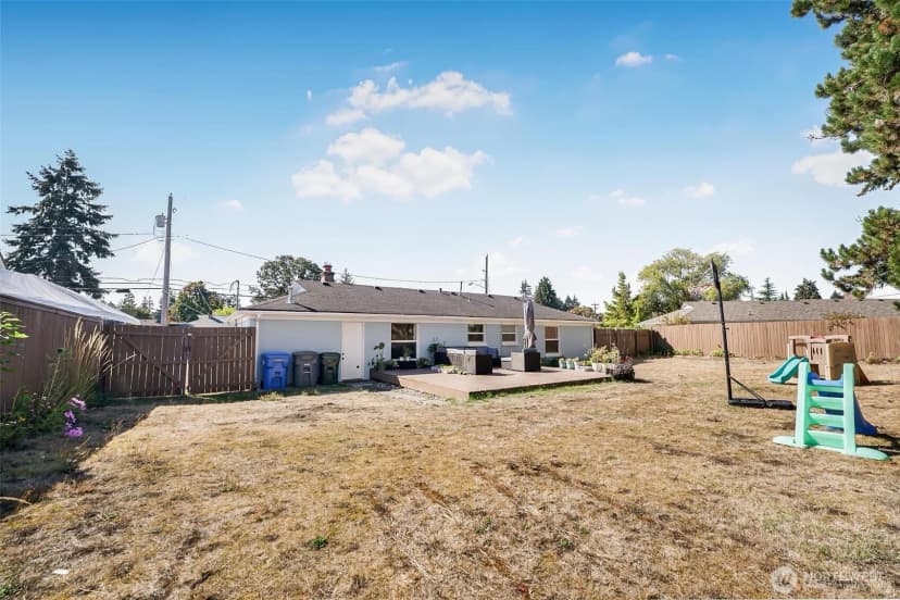 Property photo for 8105 Fairway Drive Sw, Lakewood photo 21