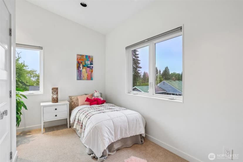 Property photo for 10030 37th Avenue Sw, Seattle photo 27