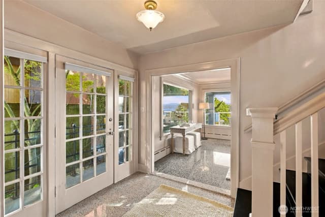 Property photo for 2039 34th Avenue S, Seattle photo 5